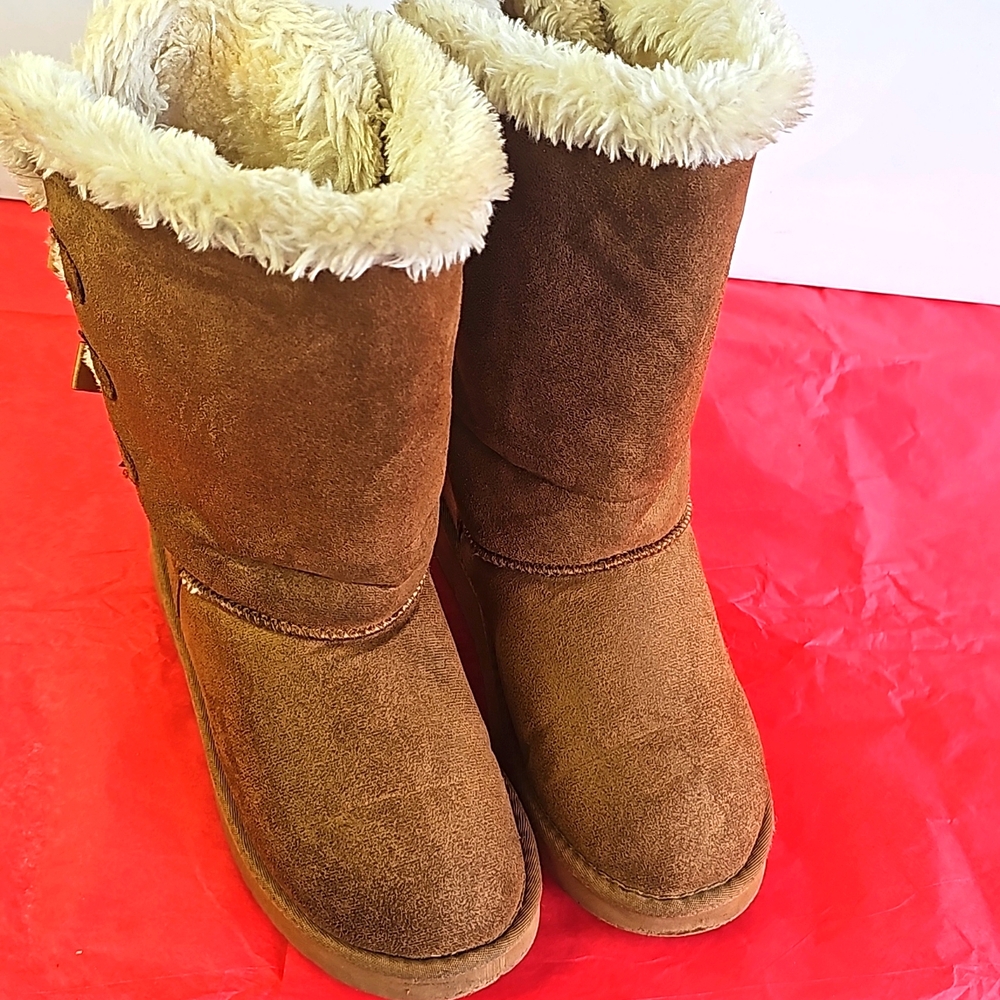 Ugg Bows Boots/ Size 7